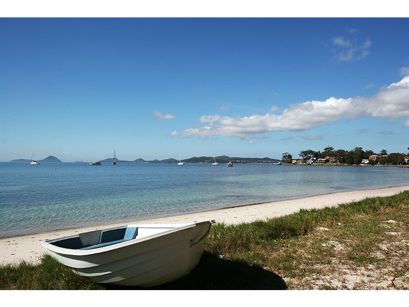 2/37 Soldiers Point Road, Soldiers Point NSW 2317