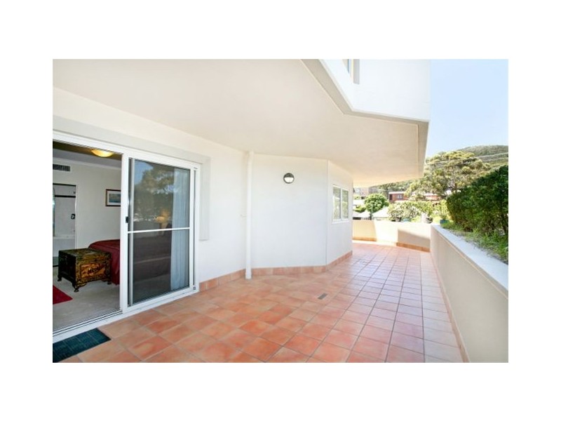 2 Messines Street, Shoal Bay NSW 2315