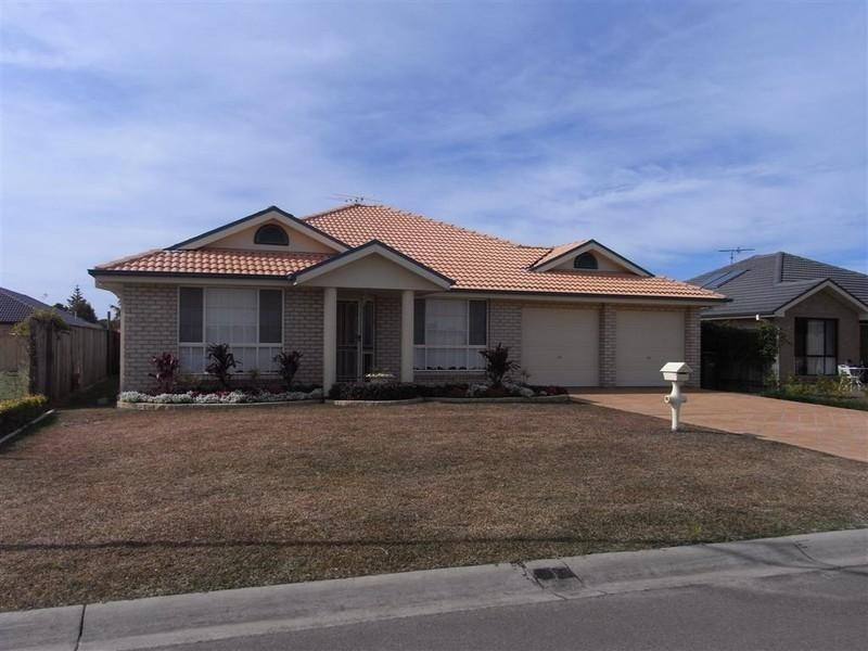 8 Garden Way, Tanilba Bay NSW 2319