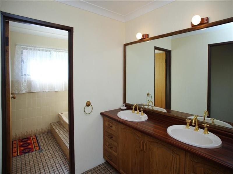 2/9 Columbia Close, Nelson Bay NSW 2315