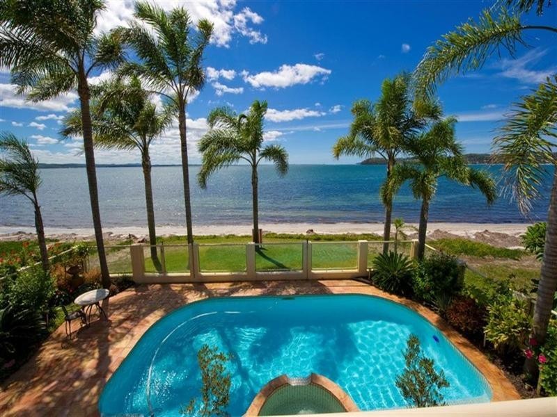 10 Cook Street, Salamander Bay NSW 2317