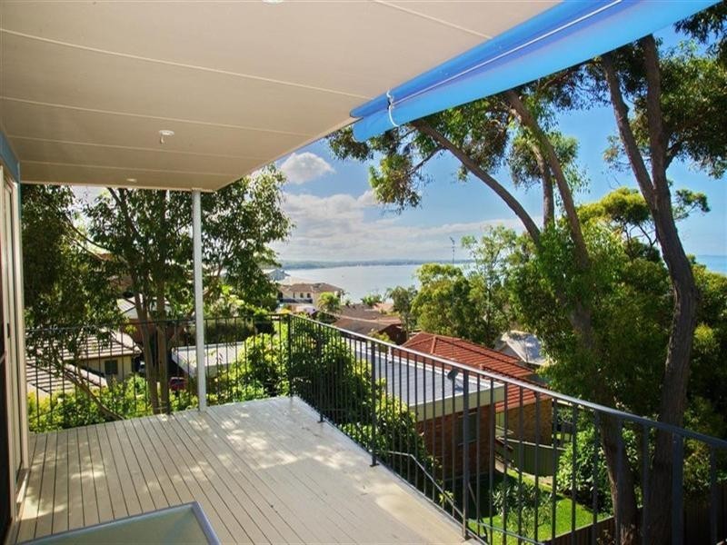 1/18 Vista Avenue, Soldiers Point NSW 2317