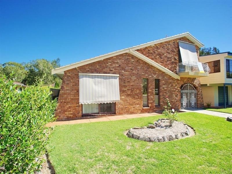 15 Tanilba Avenue, Tanilba Bay NSW 2319