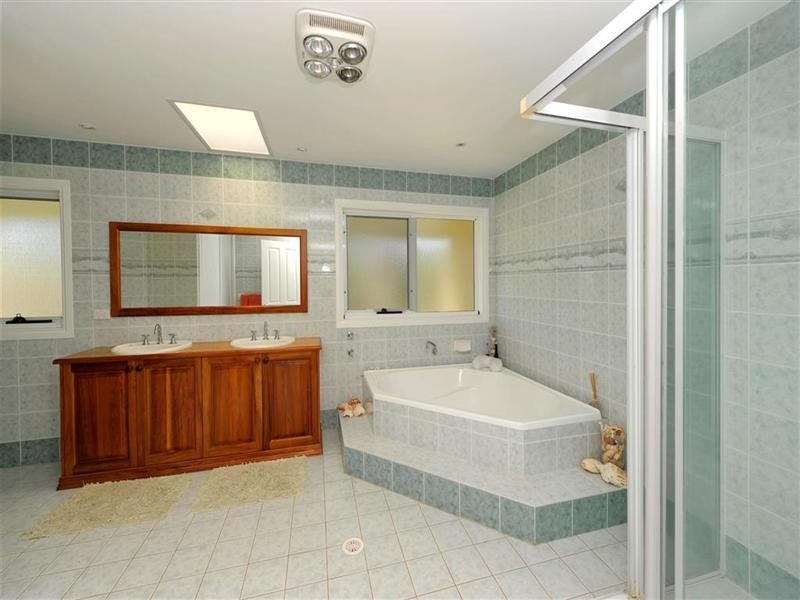 24 Eucalyptus Drive, One Mile NSW 2316