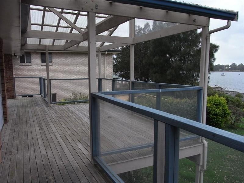 5 Pomona Place, Tanilba Bay NSW 2319