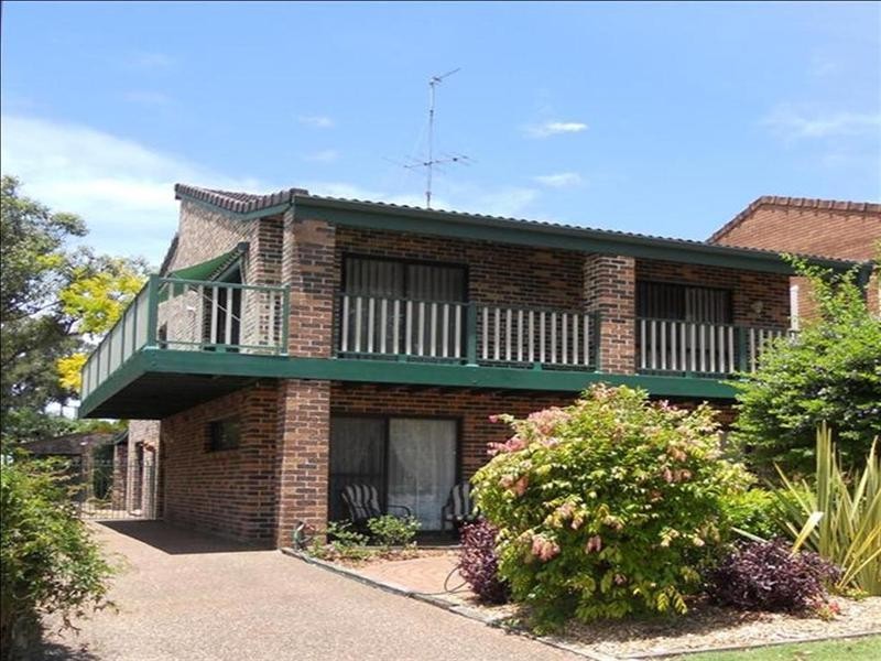 5 Avenue of the Allies, Tanilba Bay NSW 2319