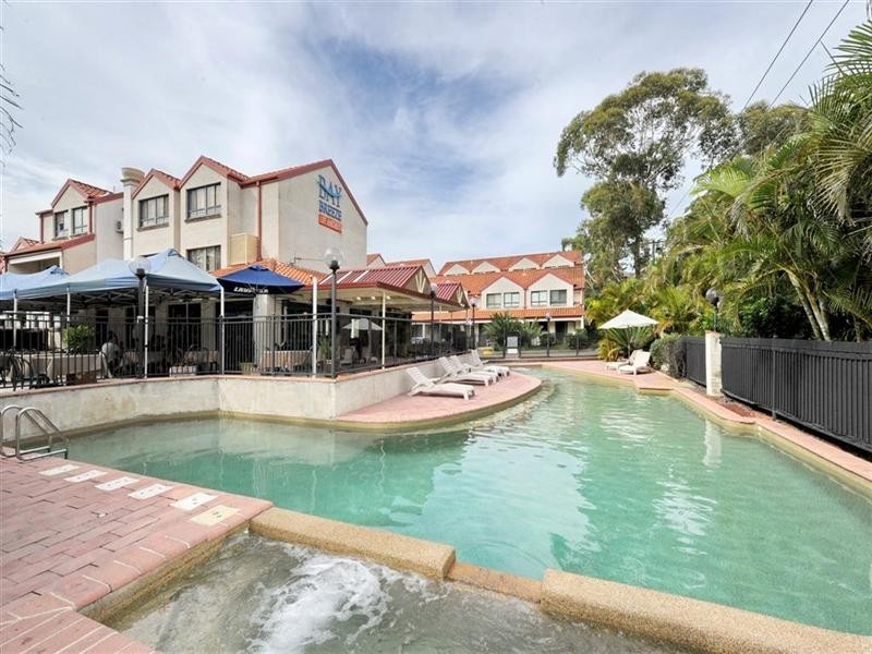 2/1 Trafalgar Street, Nelson Bay NSW 2315