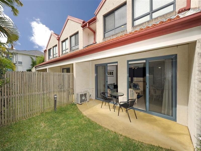 2/1 Trafalgar Street, Nelson Bay NSW 2315