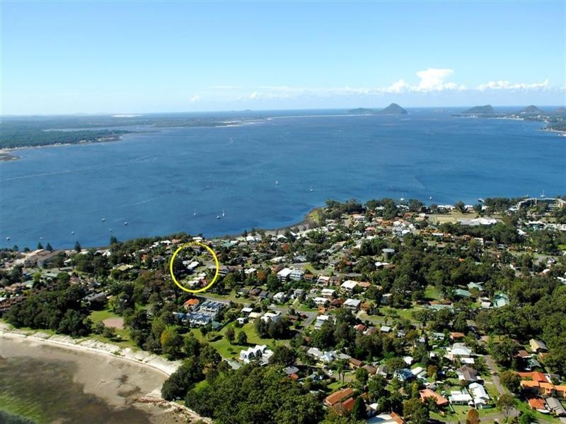 33 Vista Avenue, Soldiers Point NSW 2317