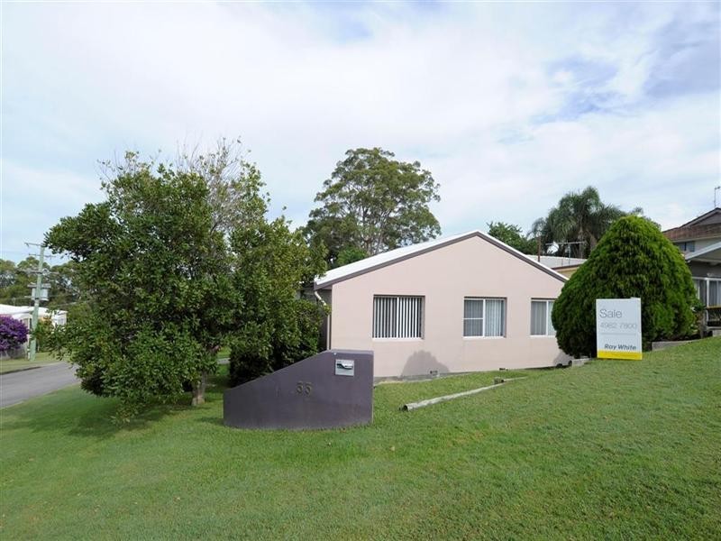 33 Vista Avenue, Soldiers Point NSW 2317
