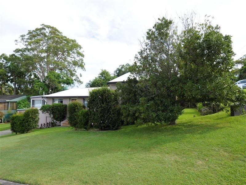33 Vista Avenue, Soldiers Point NSW 2317