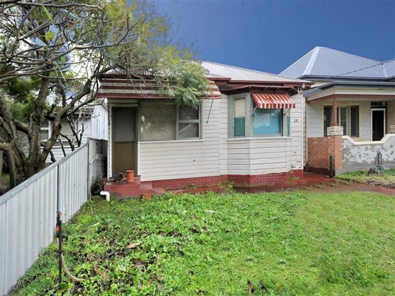 58 Douglas Street, Stockton NSW 2295