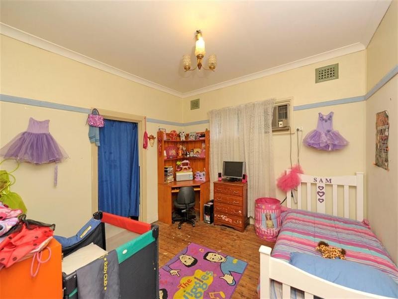 58 Douglas Street, Stockton NSW 2295