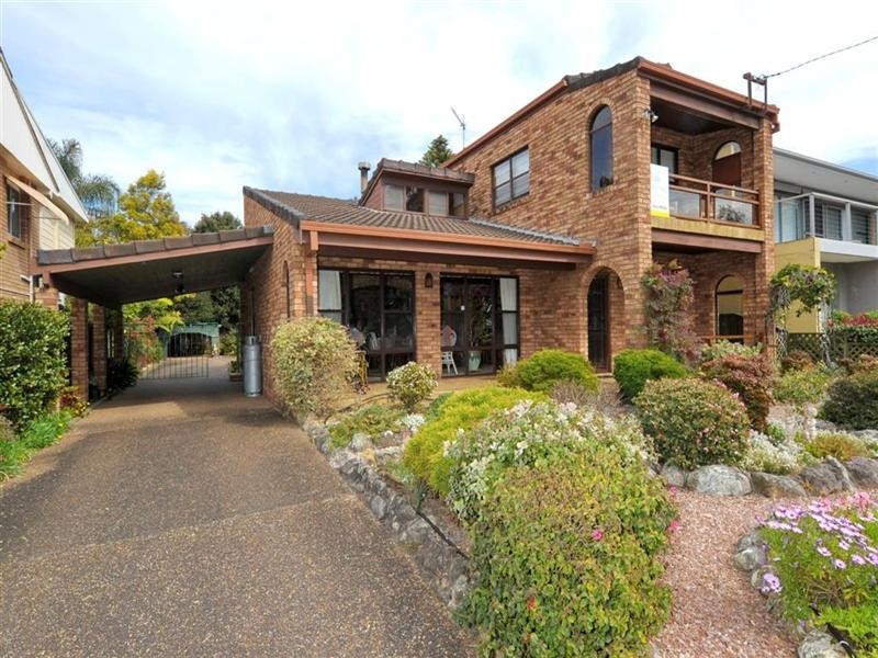 101 Cook Parade, Lemon Tree Passage NSW 2319