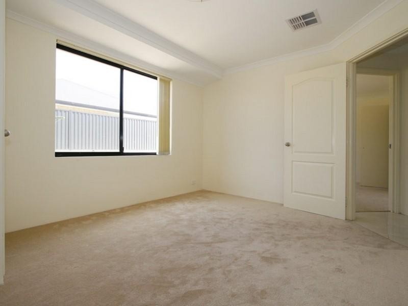 15 Amethyst Parkway, Aveley WA 6069
