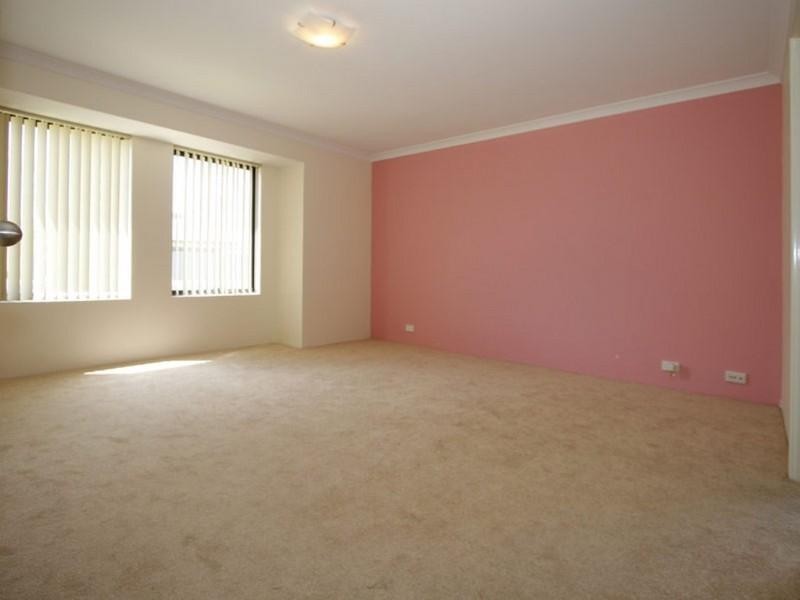 15 Amethyst Parkway, Aveley WA 6069