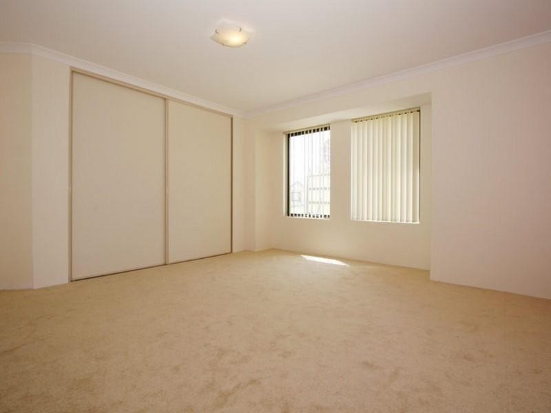 15 Amethyst Parkway, Aveley WA 6069