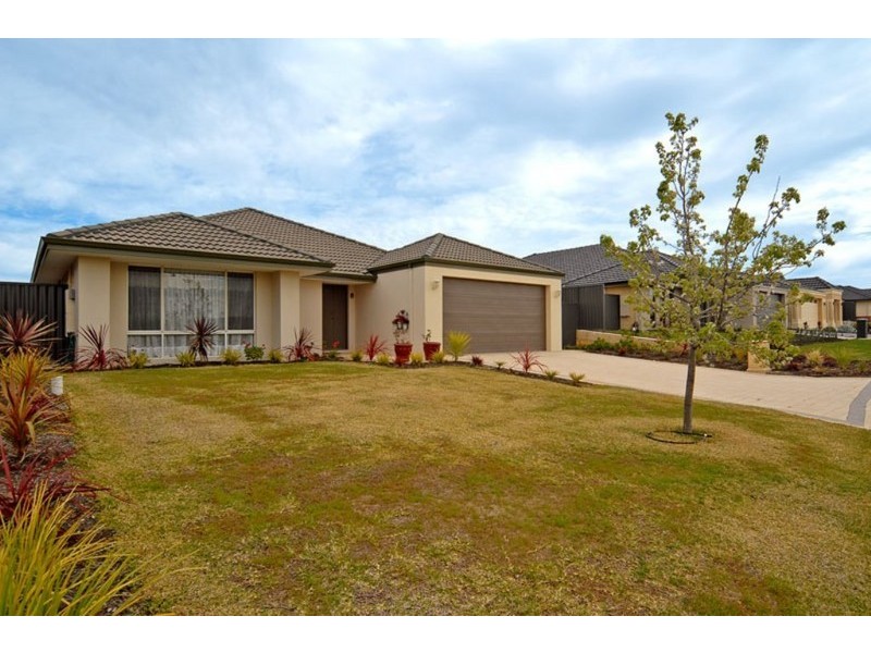 5 Corich Pass, Aveley WA 6069