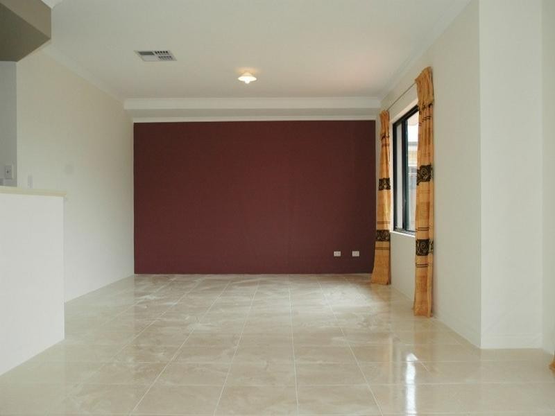 5 Tindale Crescent, Aveley WA 6069