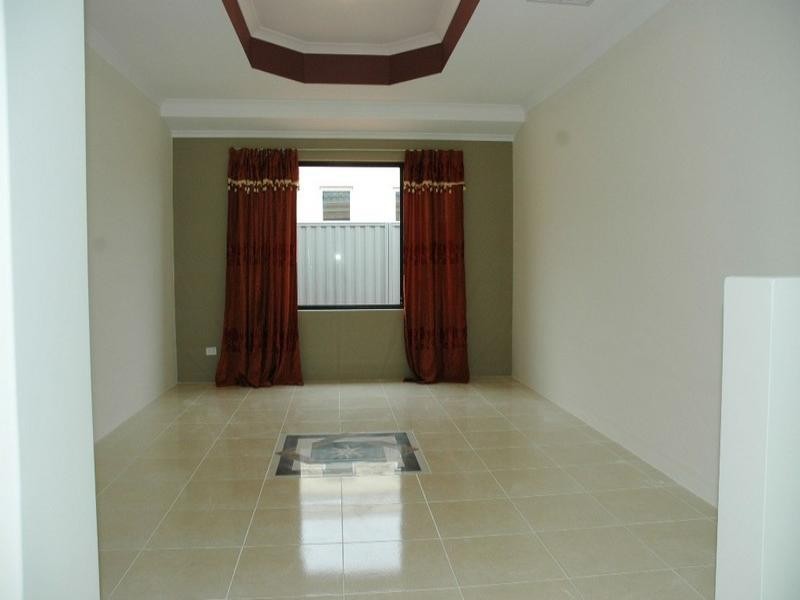 5 Tindale Crescent, Aveley WA 6069