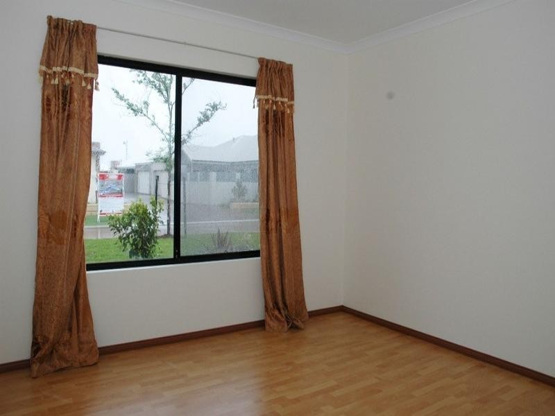 5 Tindale Crescent, Aveley WA 6069