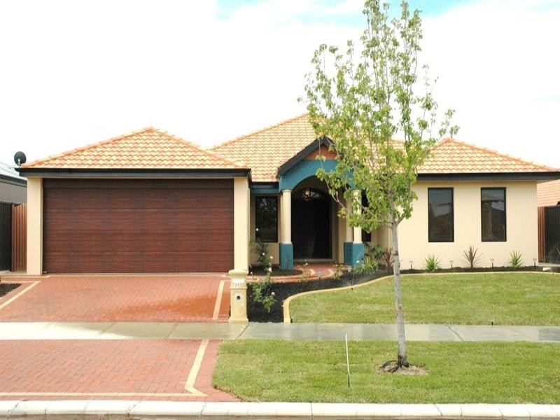 28 Neary Boulevard, Aveley WA 6069