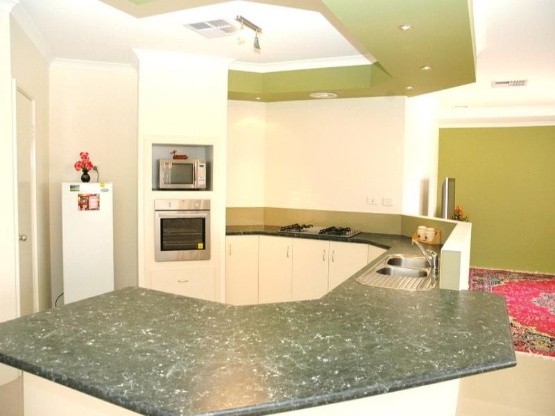 28 Neary Boulevard, Aveley WA 6069