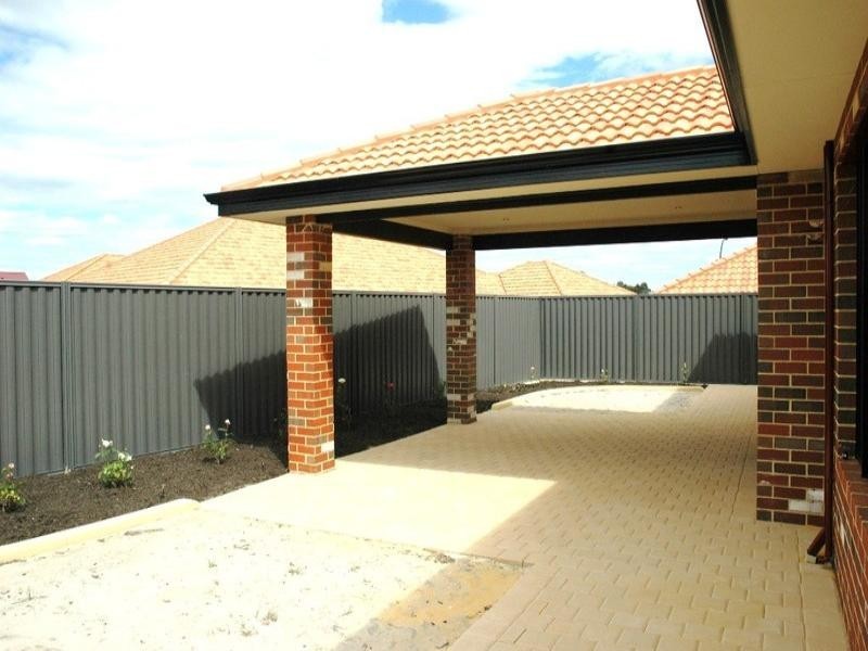 28 Neary Boulevard, Aveley WA 6069