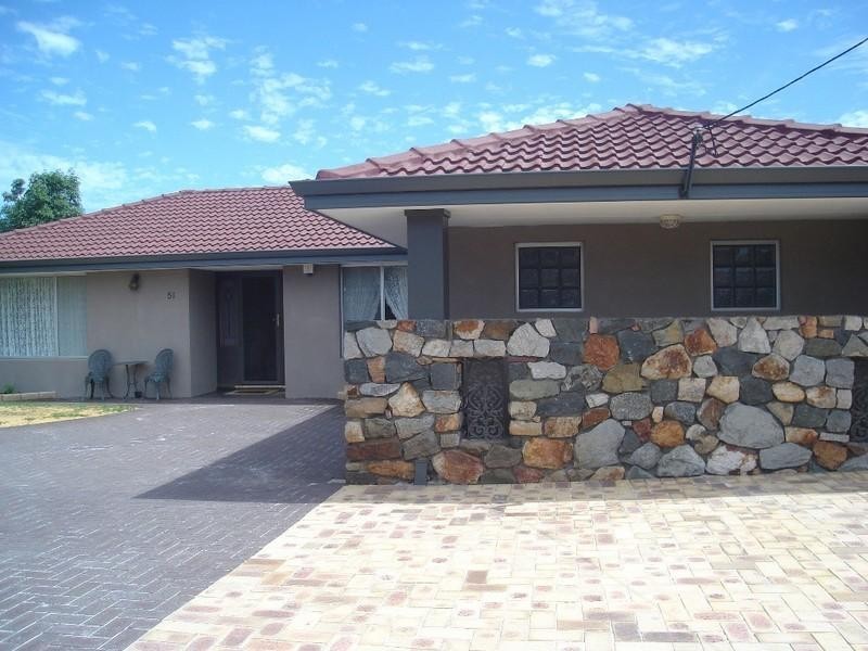 51 Grey Street, Bayswater WA 6053