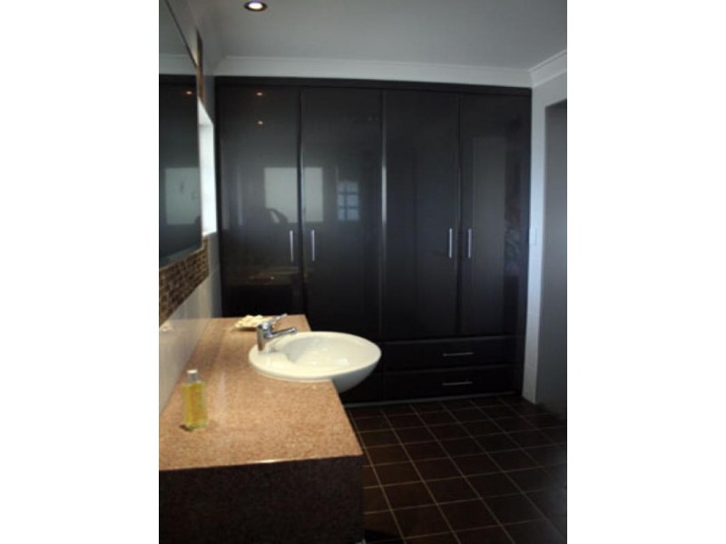 51 Grey Street, Bayswater WA 6053