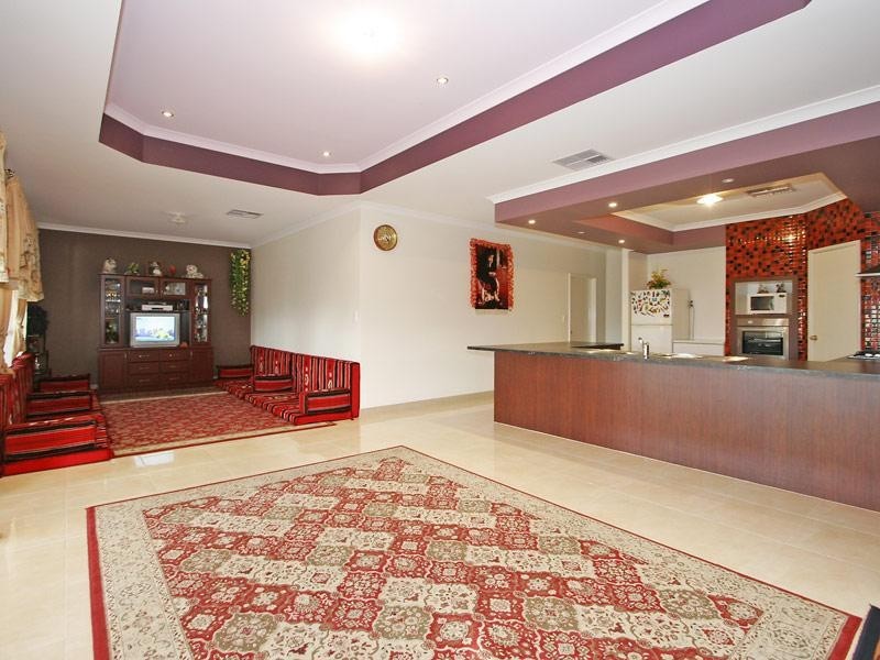 68 Wintergreene Drive, Beechboro WA 6063