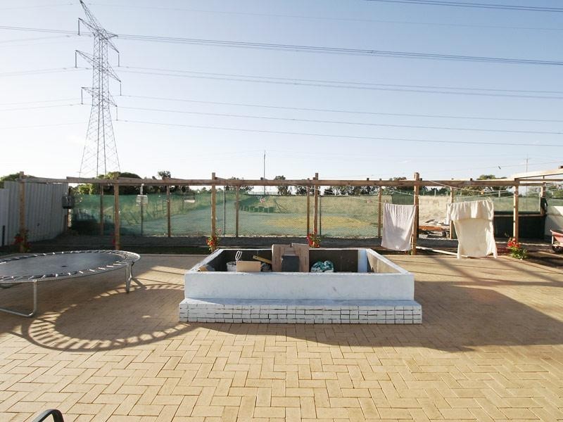 68 Wintergreene Drive, Beechboro WA 6063