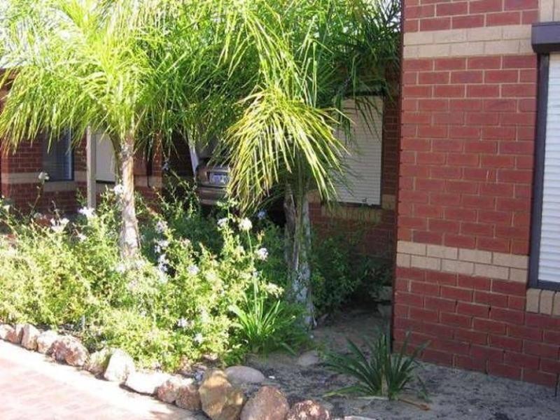 24/8 Garnsworthy Place, Bassendean WA 6054