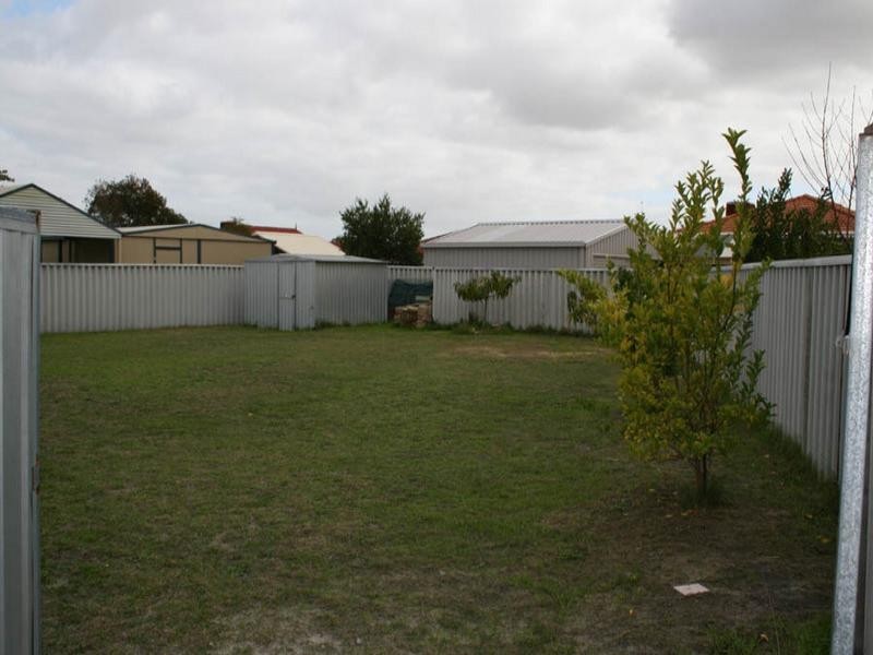 10 Binar Court, South Guildford WA 6055