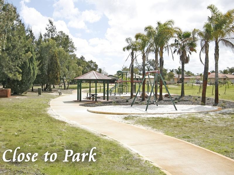 35 Roseheath Boulevard, Kiara WA 6054