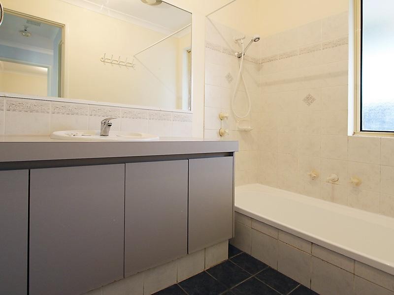 42B River Road, Bayswater WA 6053