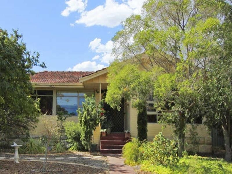 30 Schofield Street, Eden Hill WA 6054