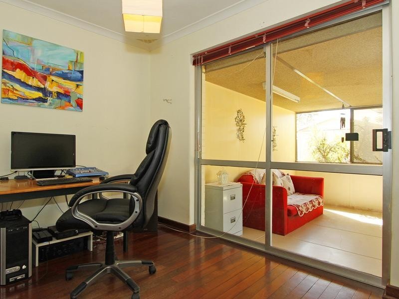 30 Schofield Street, Eden Hill WA 6054