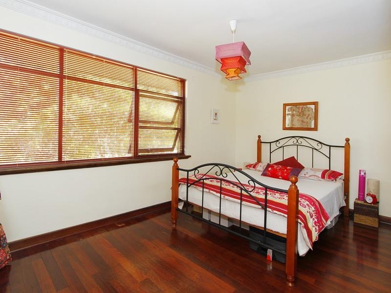 30 Schofield Street, Eden Hill WA 6054