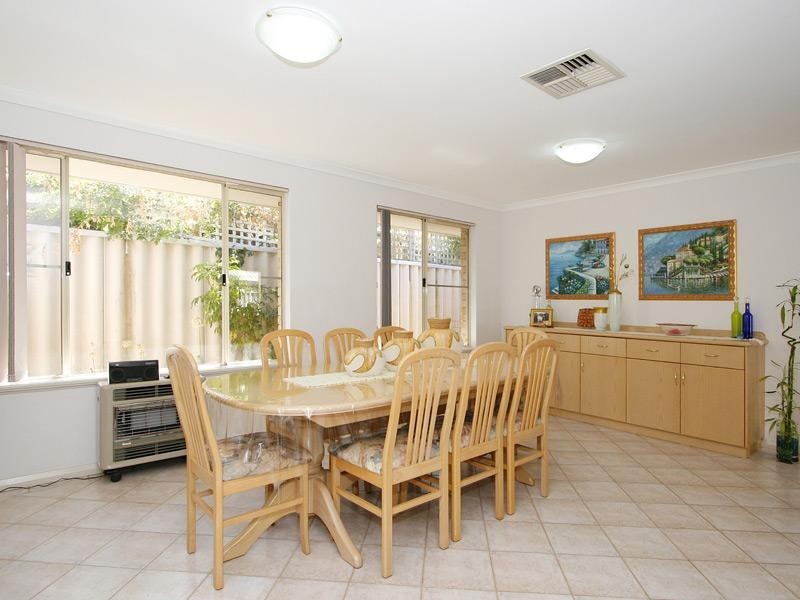 24 Penlea Glade, Kiara WA 6054
