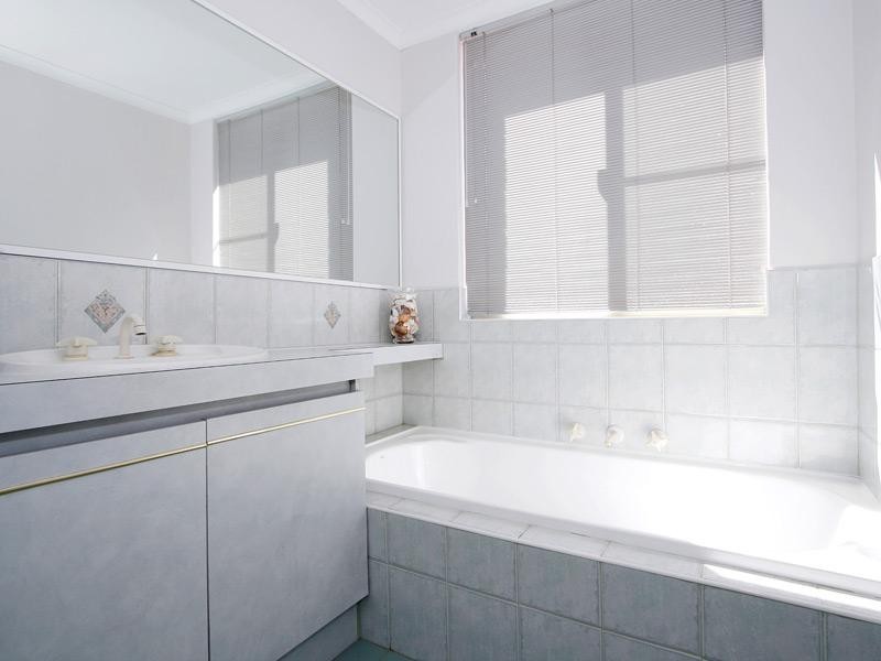 24 Penlea Glade, Kiara WA 6054