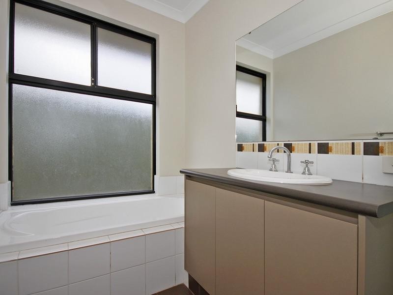 24 Modena Place, Balga WA 6061