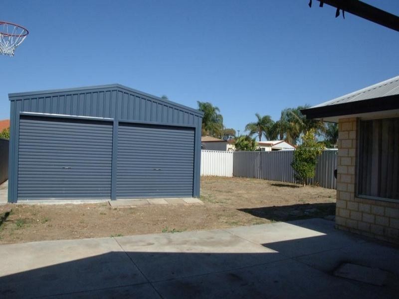 22 Weddall Road, Lockridge WA 6054