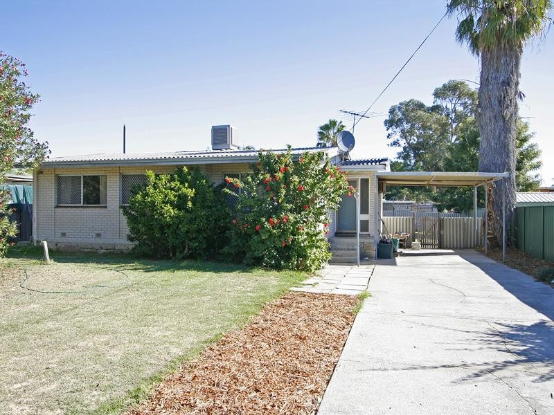 71 Sturtridge Road, Lockridge WA 6054