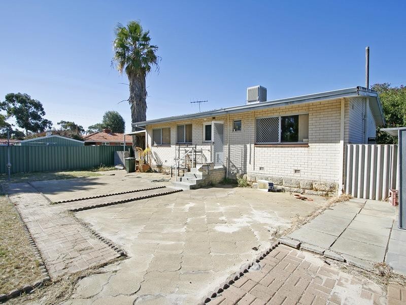 71 Sturtridge Road, Lockridge WA 6054