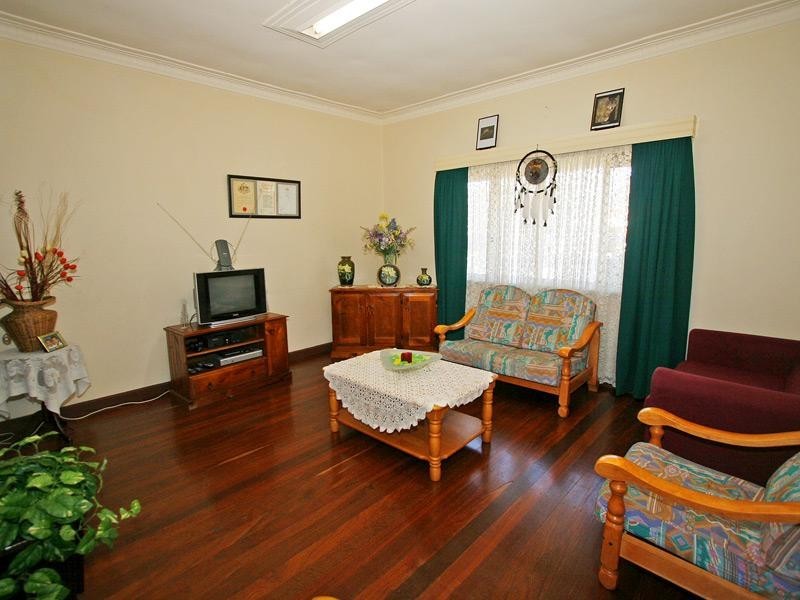 100 Second Avenue, Bassendean WA 6054