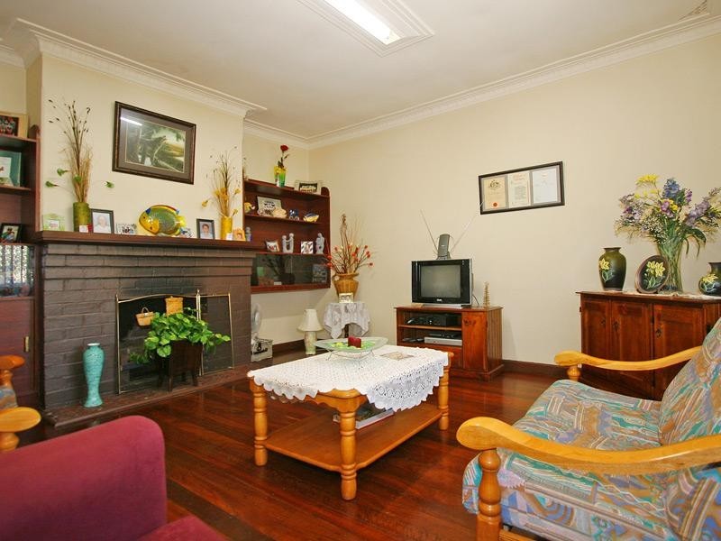 100 Second Avenue, Bassendean WA 6054