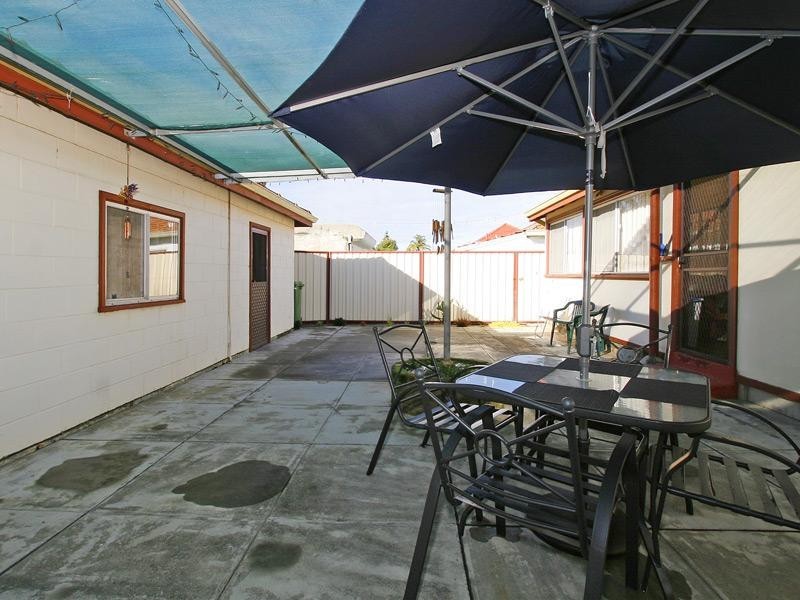 100 Second Avenue, Bassendean WA 6054