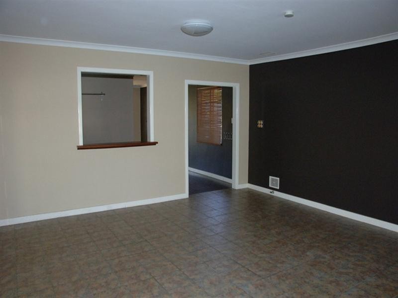 10 Afric Street, Middle Swan WA 6056