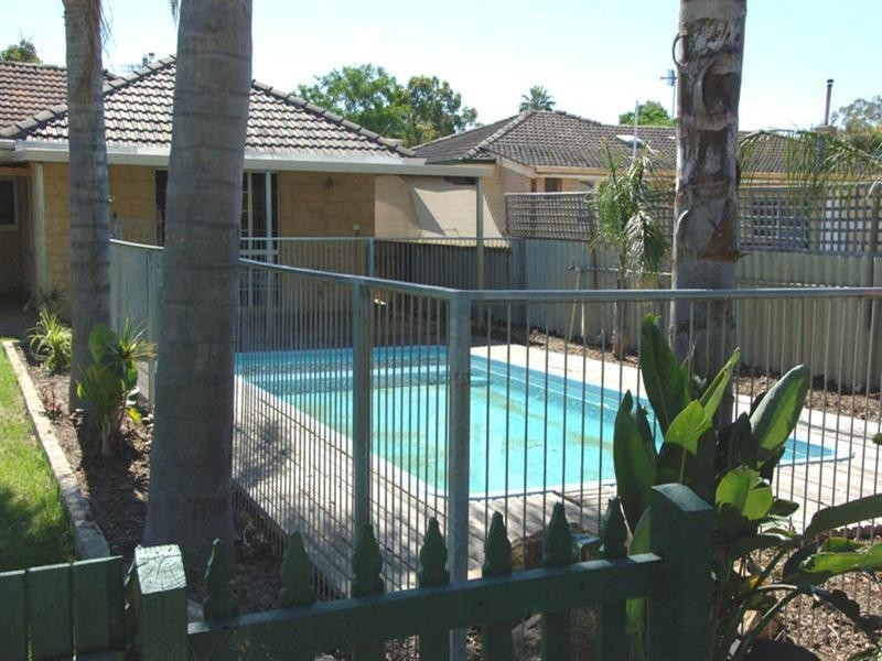 10 Afric Street, Middle Swan WA 6056